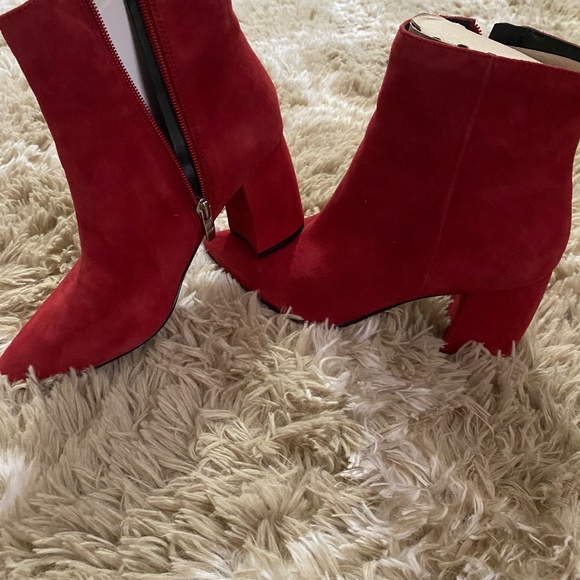 Marc Fisher Red Suede Booties Block Heel Size 7 - Picture 2 of 7